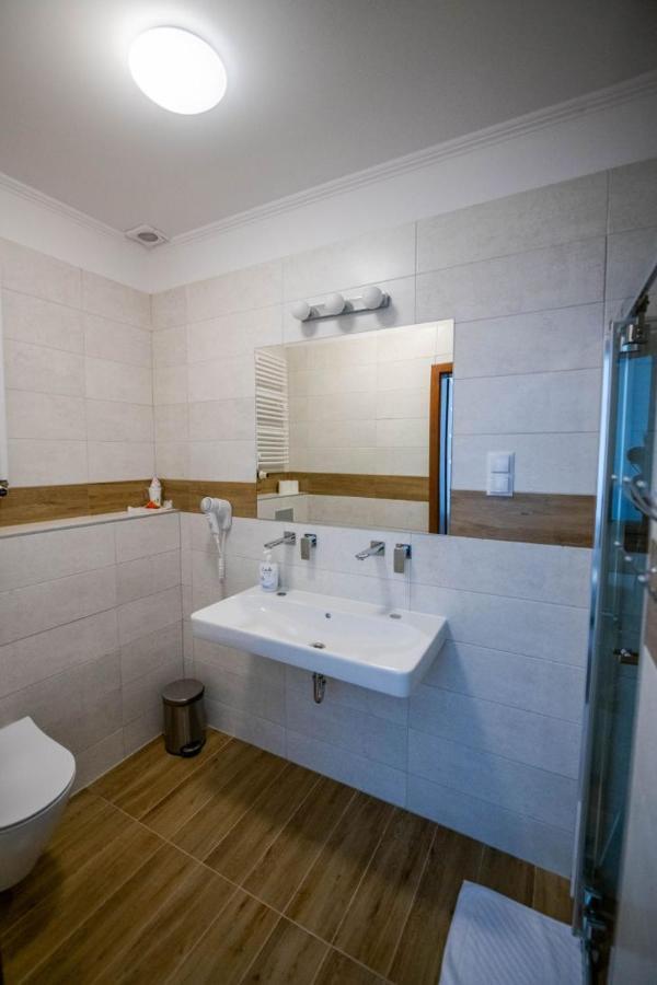 Hotel Palacowa Narol Zewnętrze zdjęcie