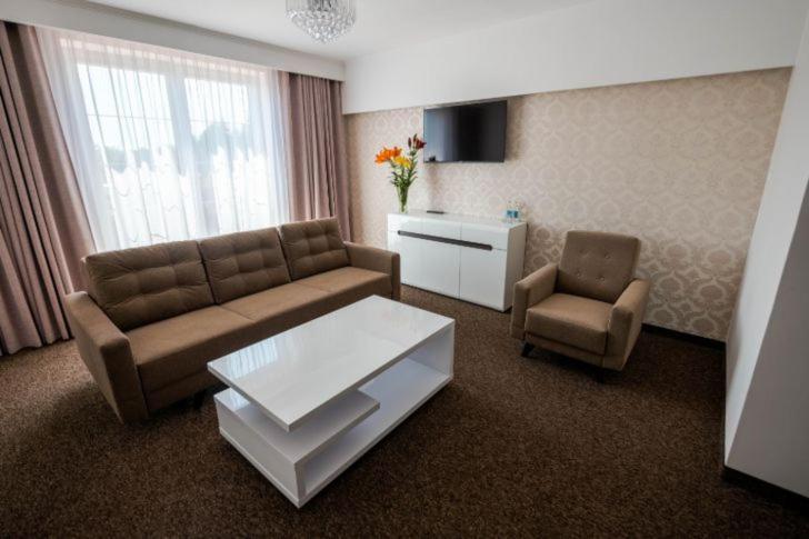 Hotel Palacowa Narol Zewnętrze zdjęcie