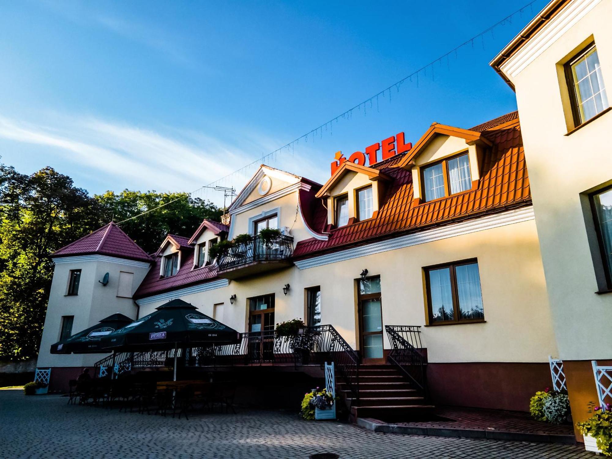 Hotel Palacowa Narol Zewnętrze zdjęcie