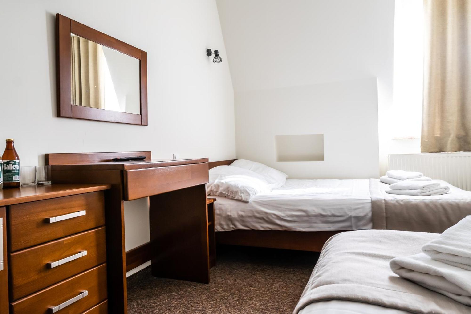 Hotel Palacowa Narol Zewnętrze zdjęcie